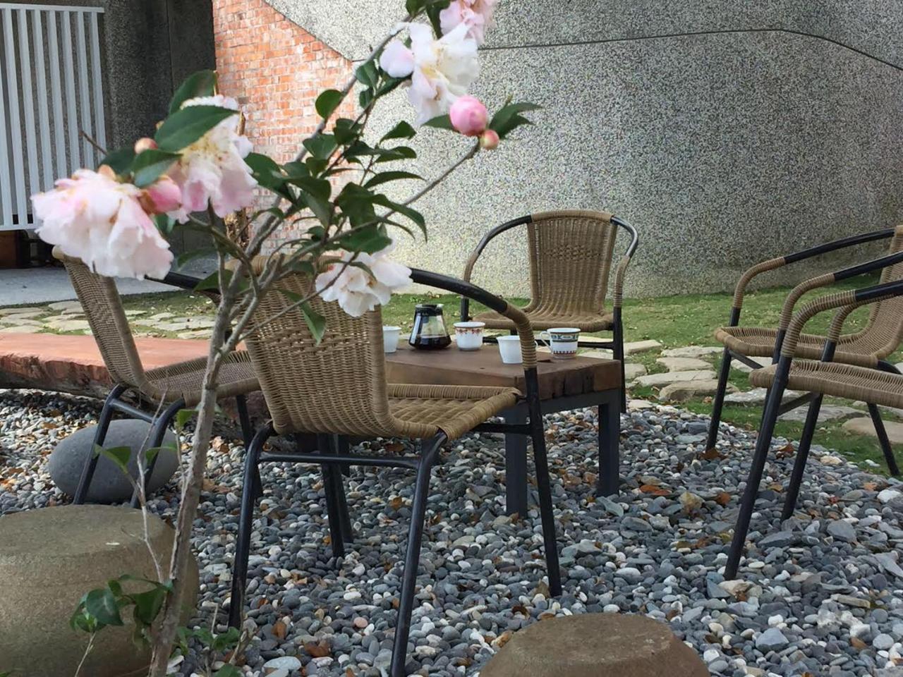 Hou Shan Ren Jia B&B Hall A Luye Exterior foto